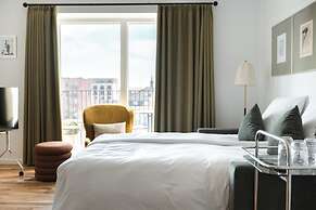 Clover House by Daniel&Jacob's