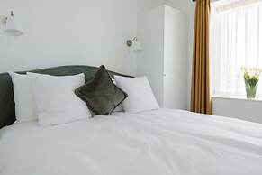 Clover House by Daniel&Jacob's