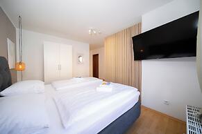 Favorite Stays - Neuss Furth
