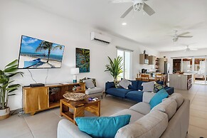 3 min to the Beach Private Pool Villa
