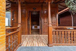 Cove Villa Banjar Segara