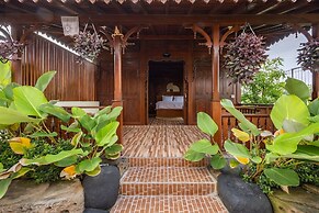 Cove Villa Banjar Segara