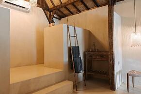 The Yellow Door Spa & Retreat Houses