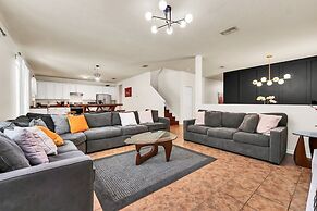 4736 Family Home Near Disney Sea World