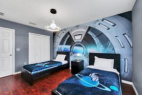 4736 Family Home Near Disney Sea World