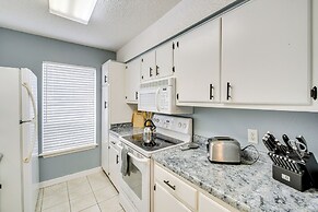 Walk to Lake & Pool: Hot Springs Village Getaway