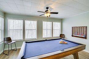 Walk to Lake & Pool: Hot Springs Village Getaway