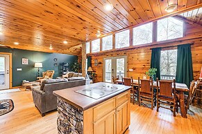 Tree-lined Cabin w/ Hot Tub & Deck in Bryson City
