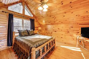 Tree-lined Cabin w/ Hot Tub & Deck in Bryson City