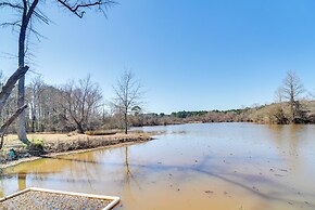 Fire Pit, Views: Lakefront Toledo Bend Retreat!