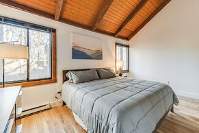 Walk to Ski Slopes: Wintergreen Resort Treehouse