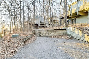 Walk to Ski Slopes: Wintergreen Resort Treehouse