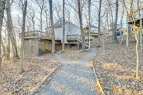 Walk to Ski Slopes: Wintergreen Resort Treehouse
