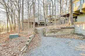 Walk to Ski Slopes: Wintergreen Resort Treehouse