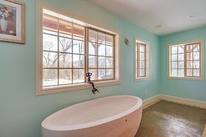 Spacious Yellowstone River Retreat w/ Trails!