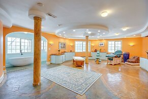 6 Mi to Chico Hot Springs: Villa w/ River Access