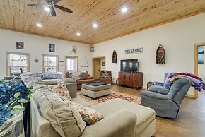 Boat Launch On-site: Lakefront Toledo Bend Getaway