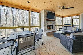 Nolin Lake Views: Spacious Home in Clarkson!