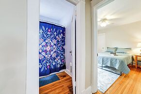 1 Mi to Dtwn Binghamton: Apt w/ Covered Balcony!