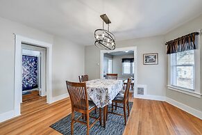 1 Mi to Dtwn Binghamton: Apt w/ Covered Balcony!