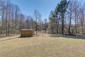 Family Home w/ Furnished Deck in Fairview!