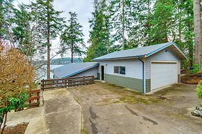 Balcony w/ Bay Views: Family Gem in Port Townsend