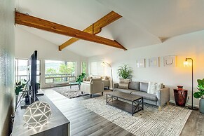 Balcony w/ Bay Views: Family Gem in Port Townsend