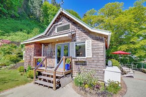 Waterfront Gem w/ 2 Patios on Camano Island