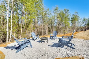 Near Hiking Trails: Mtn-view Haven in Englewood!