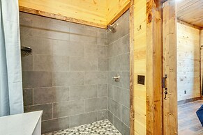 Near Hiking Trails: Mtn-view Haven in Englewood!