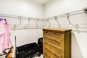 3 Mi to Gulfport Beaches: Waterfront 'casa Pesce'