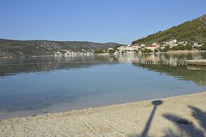 Spacious Seaside Retreat in Poljica