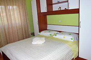 Spacious Seaside Retreat in Poljica