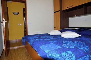 Spacious Seaside Retreat in Poljica