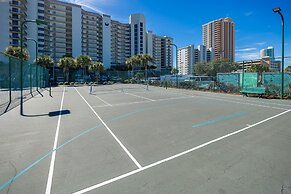 Phoenix Vi 6713 3 Bedroom Condo
