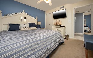 Phoenix Vi 6713 3 Bedroom Condo