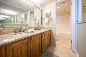 Phoenix Vi 6713 3 Bedroom Condo