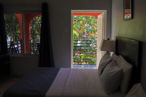 Paradise On The Rocks Hotel