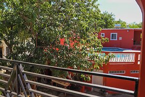 Paradise On The Rocks Hotel