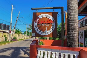 Paradise On The Rocks Hotel