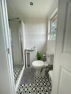 Charming Cottage in Elgin, Grabouw