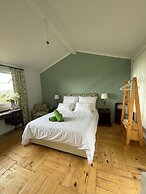 Charming Cottage in Elgin, Grabouw