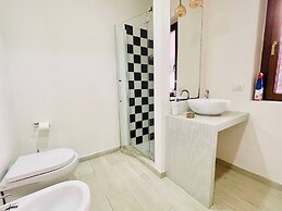 Charming Porto Santo Stefano Apartment With Pool Access