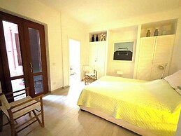 Charming Porto Santo Stefano Apartment With Pool Access