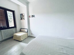 Charming Porto Santo Stefano Apartment With Pool Access