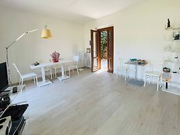 Charming Porto Santo Stefano Apartment With Pool Access