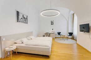 Hotel Benedict
