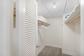 GLOBALSTAY Tides Hollywood Beach Retreat