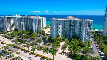 GLOBALSTAY Tides Hollywood Beach Retreat
