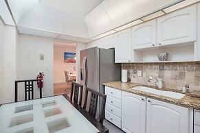 GLOBALSTAY Tides Hollywood Beach Retreat